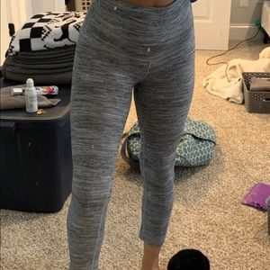 Lulu lemon gray align crop